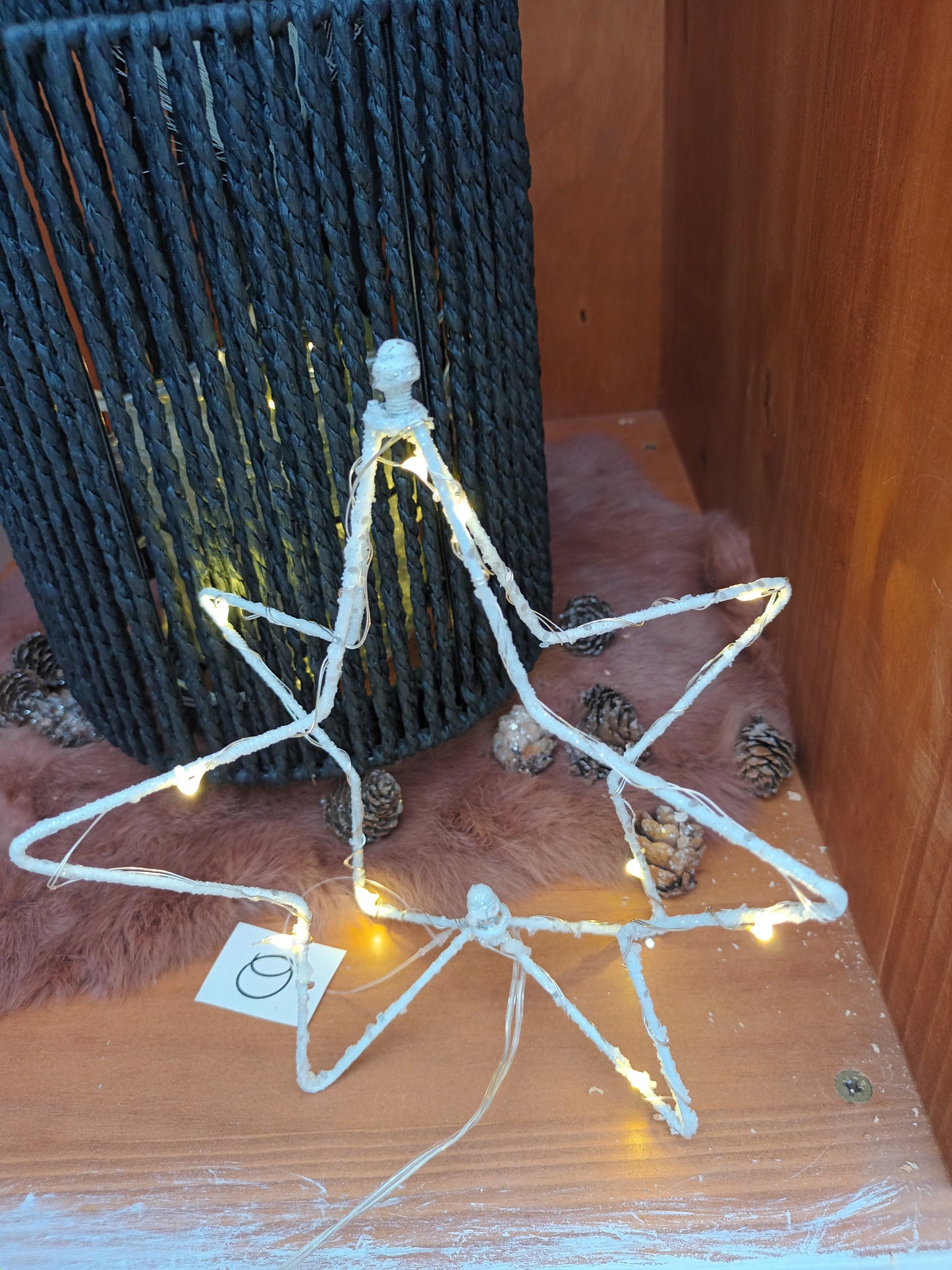 Witte uitvouwbare kerstster met led lichtjes - Op batterijen - Hoogte 21 cm