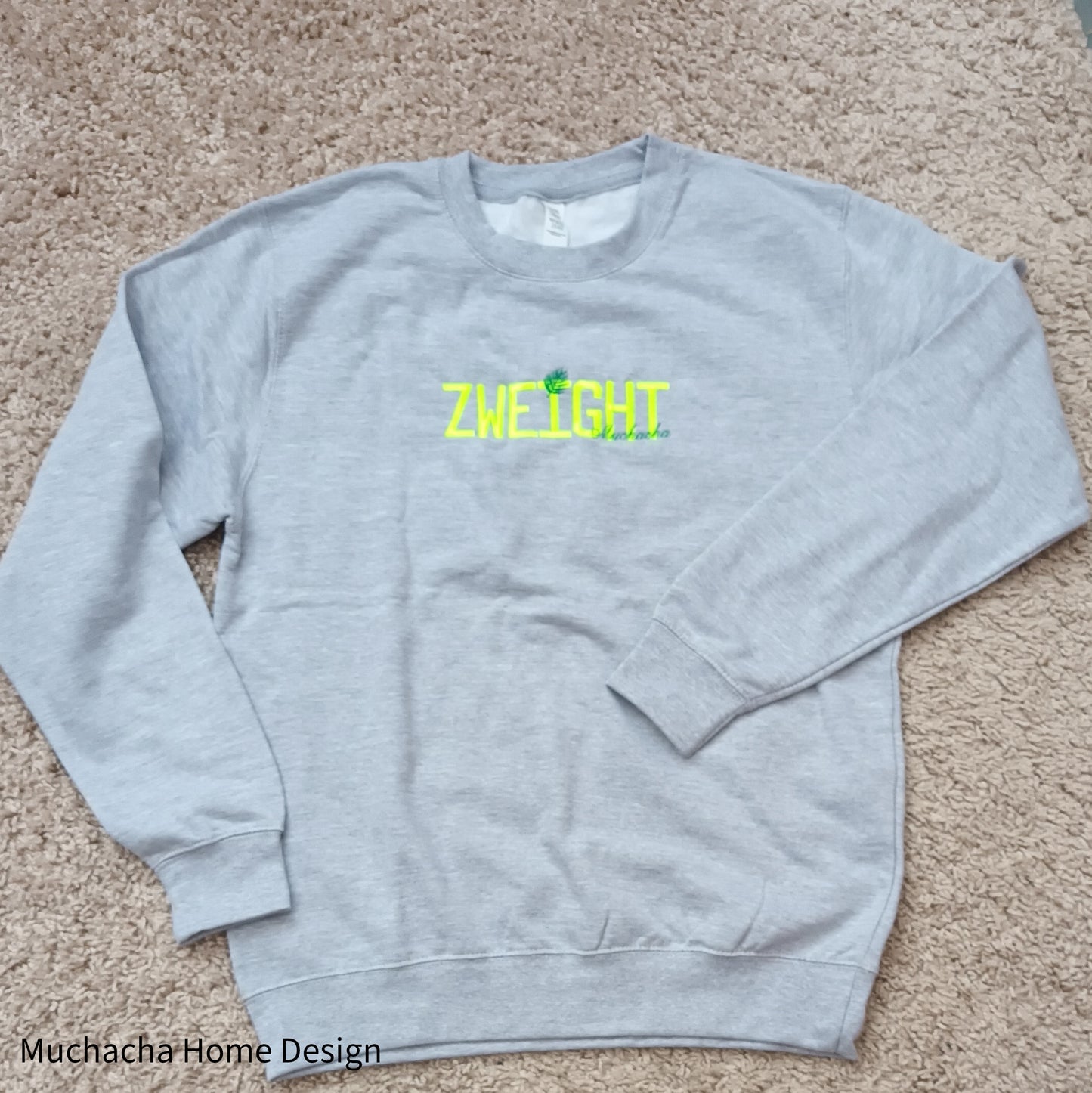 Sweater -ZWEIGHT - Geborduurd- Lichtgrijs - Muchacha - Medium