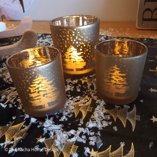 Kerst kaarsenhouders gold - Met dennenboom - 3 stuks