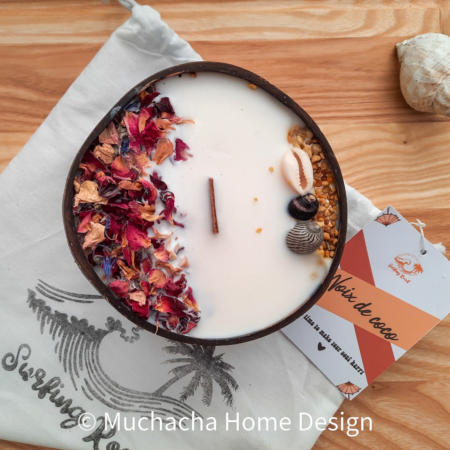 Geurkaars - Met droogbloemen - Kokosschelp - Ecologisch - Handgemaakt